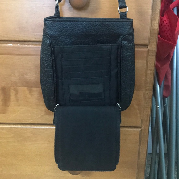 Nine West cross body purse - Picture 2 of 3